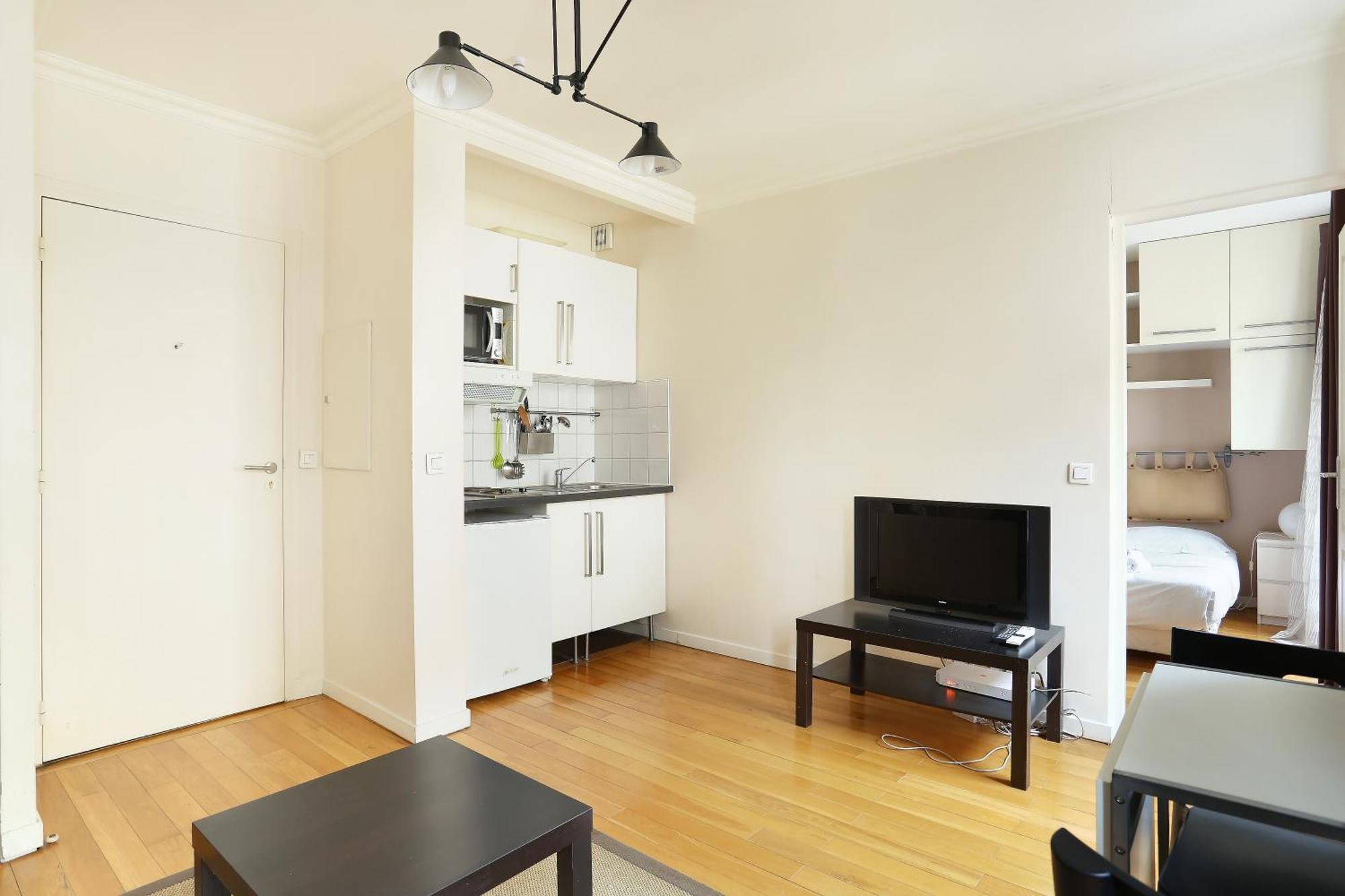 Pick A Flat'S Apartments In Batignolles - Rue Biot Париж Екстер'єр фото