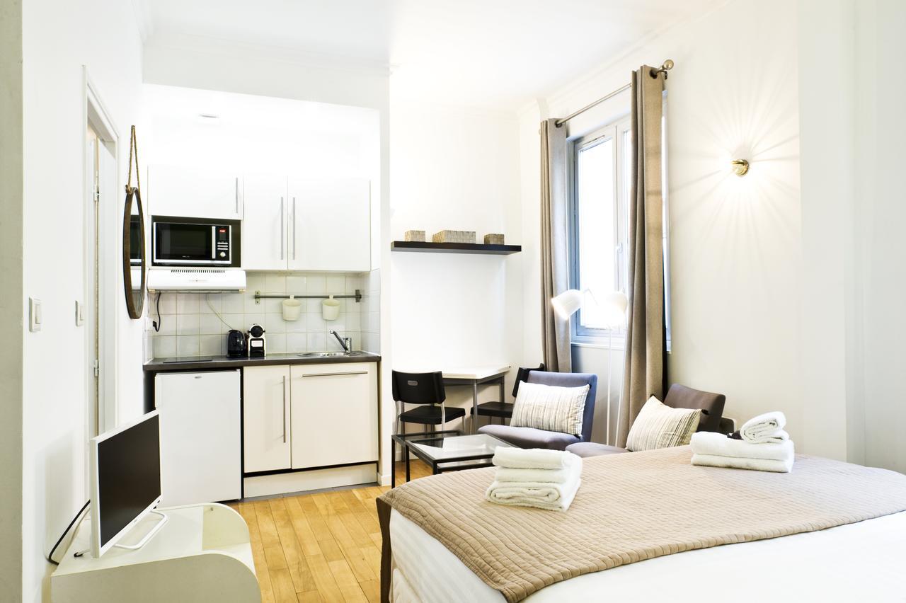 Pick A Flat'S Apartments In Batignolles - Rue Biot Париж Екстер'єр фото