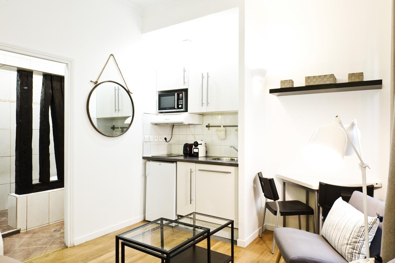 Pick A Flat'S Apartments In Batignolles - Rue Biot Париж Екстер'єр фото