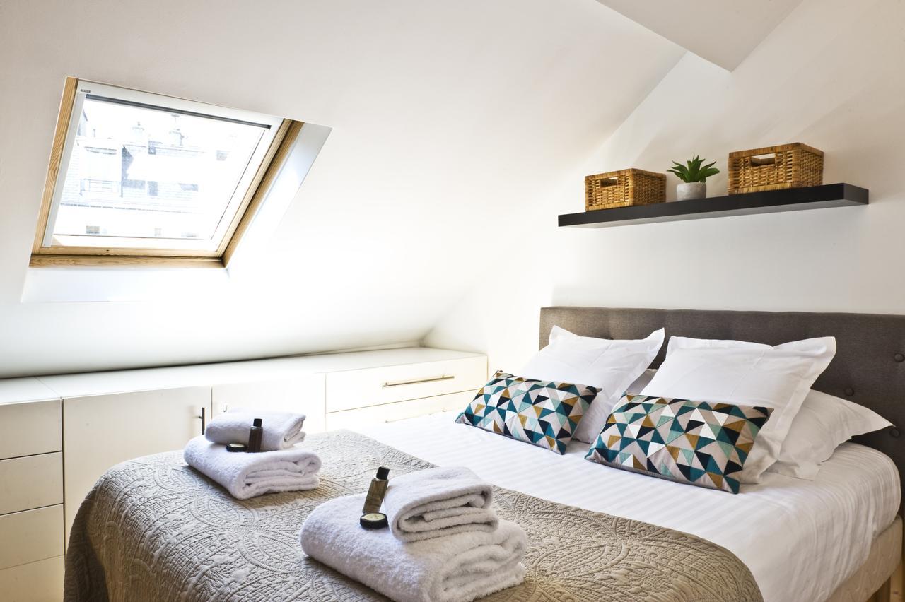 Pick A Flat'S Apartments In Batignolles - Rue Biot Париж Екстер'єр фото