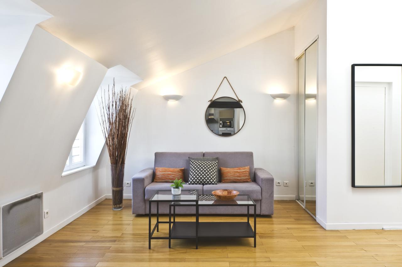 Pick A Flat'S Apartments In Batignolles - Rue Biot Париж Екстер'єр фото