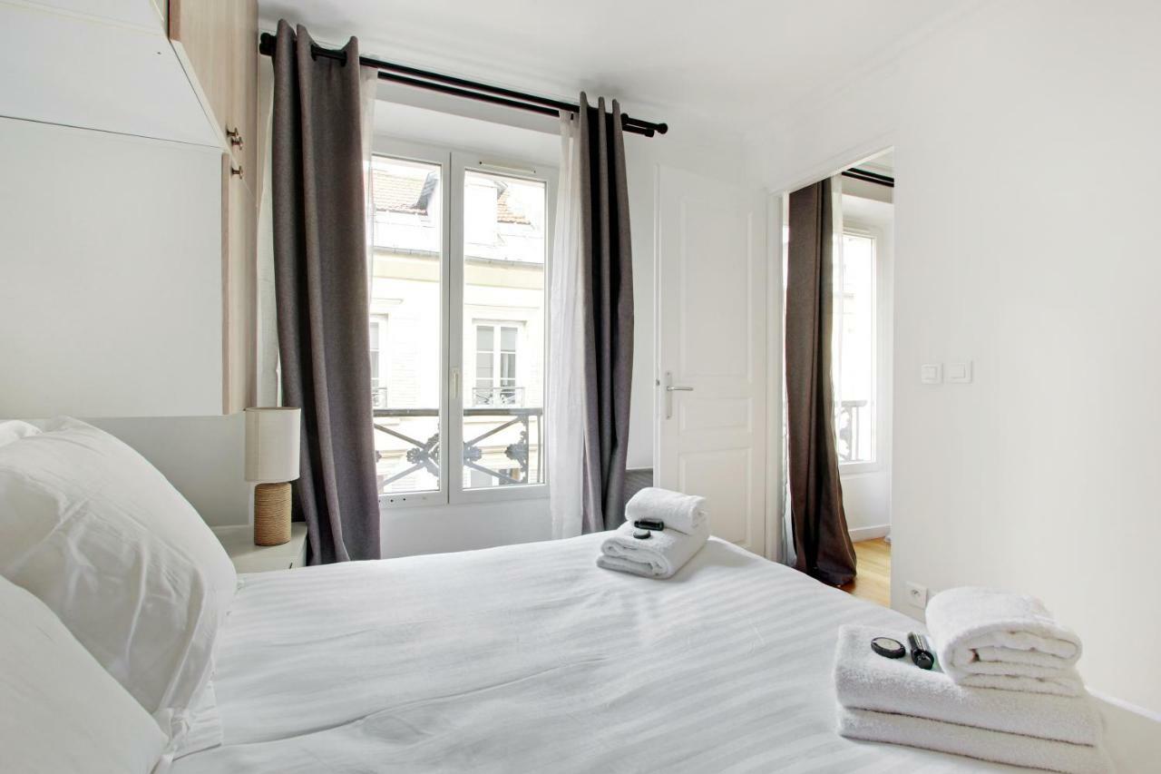 Pick A Flat'S Apartments In Batignolles - Rue Biot Париж Екстер'єр фото