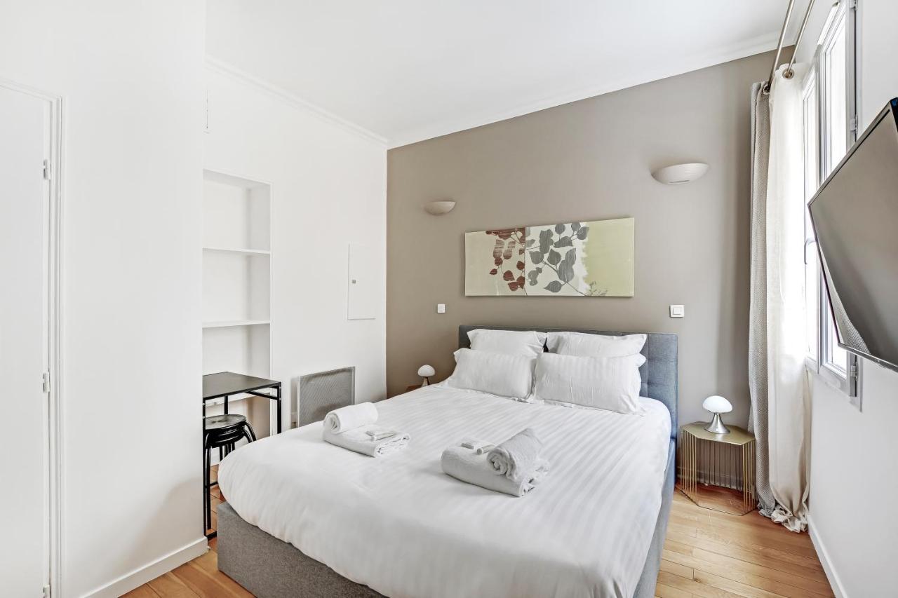 Pick A Flat'S Apartments In Batignolles - Rue Biot Париж Екстер'єр фото