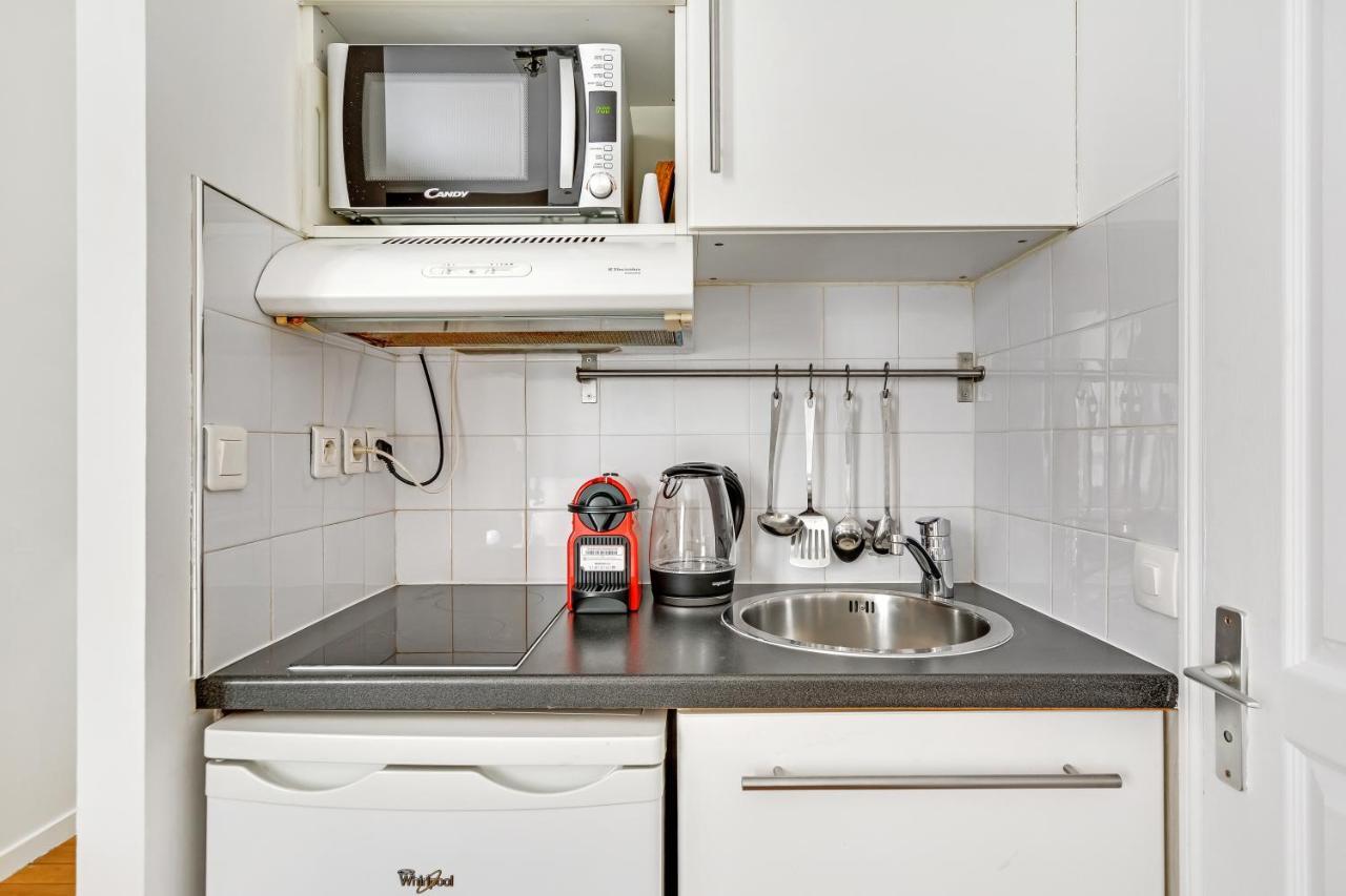Pick A Flat'S Apartments In Batignolles - Rue Biot Париж Екстер'єр фото