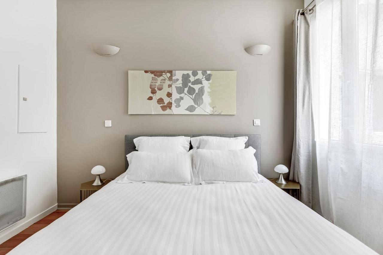 Pick A Flat'S Apartments In Batignolles - Rue Biot Париж Екстер'єр фото